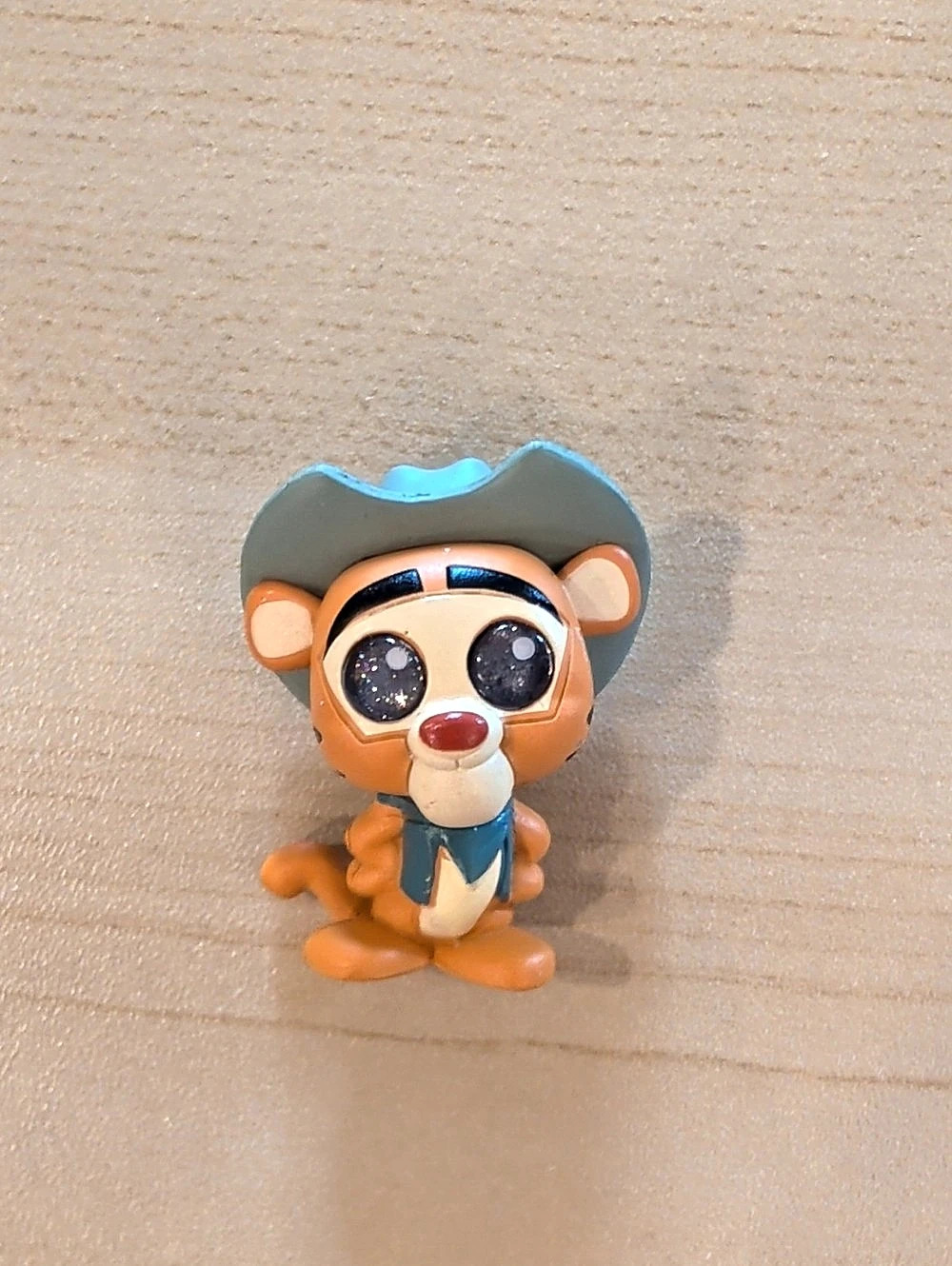 Disney Doorable Ultra Rare Tigger Let's Go Series